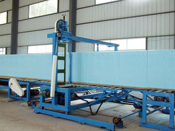 Horizontal Polyurethane Blok Sponge Cutting Machine CNC Dengan Kontrol Knife Belt PLC