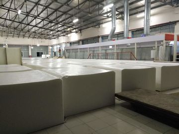 Mesin otomatis busa semprot tekanan rendah untuk poliuretan Sofa dan kasur busa