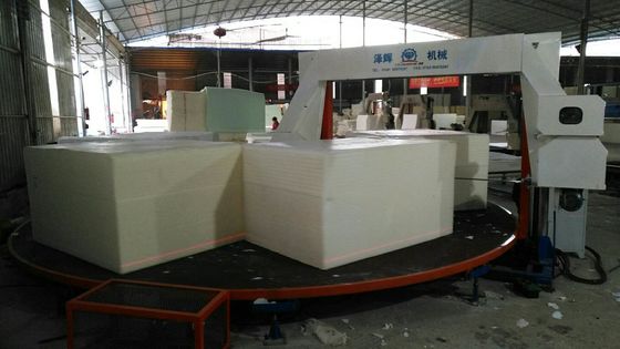 Mesin Pemotong Busa Pemisah Carrousel untuk Melanjutkan Pemotongan Horizontal Beberapa Blok Spons